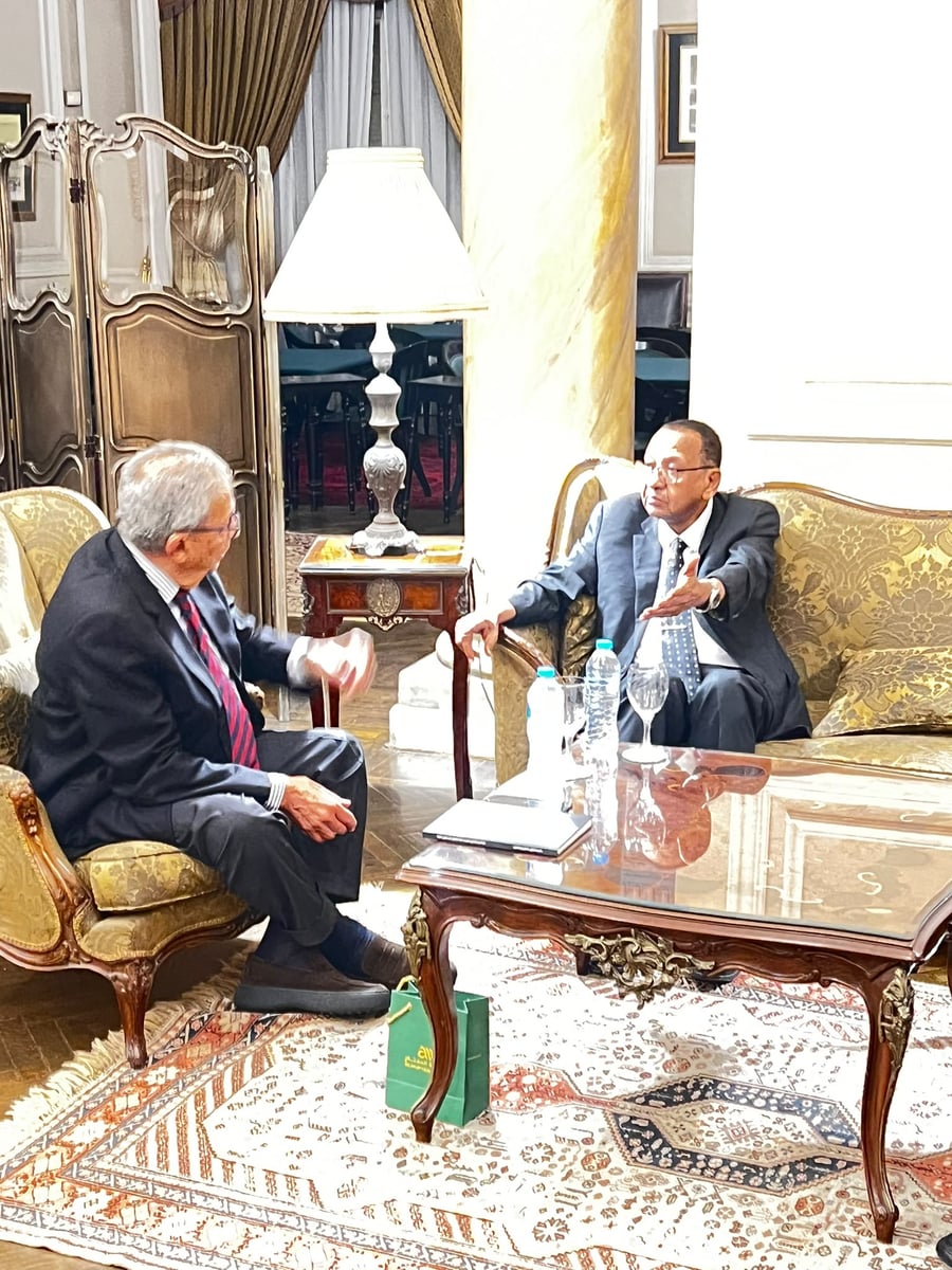 Dr. Mustafa Osman Ismail and H.E. Amr Moussa at the Egyptian Diplomatic Club, Cairo.