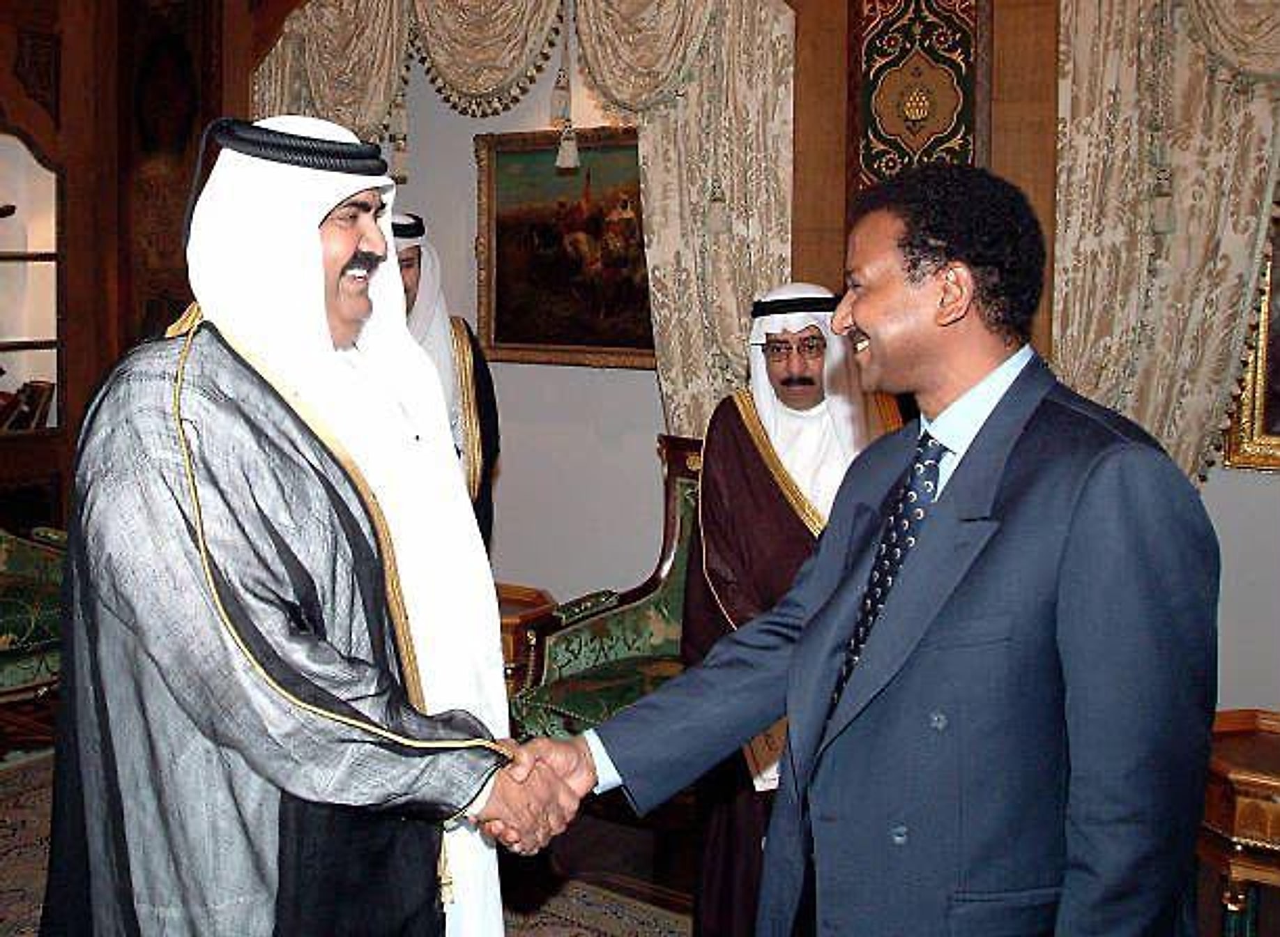 مقال بقلم د. مصطفى عثمان إسماعيل: في رثاء الأمير الوالد الشيخ حمد بن خليفة آل ثاني